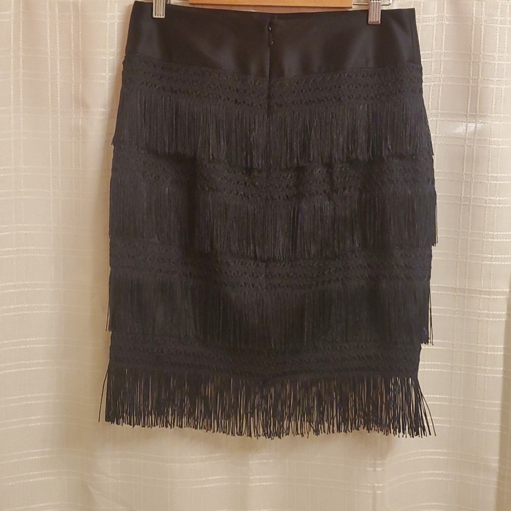 Express Skirt Women's Size 10 Elegant Black Fringe Skirt - Picture 2 of 7